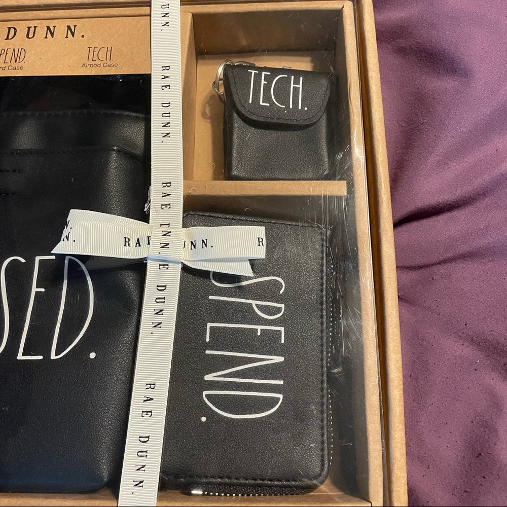 Beautiful Rae Dunn accessory set with purse, ear bud case and wallet! - Picture 4 of 8